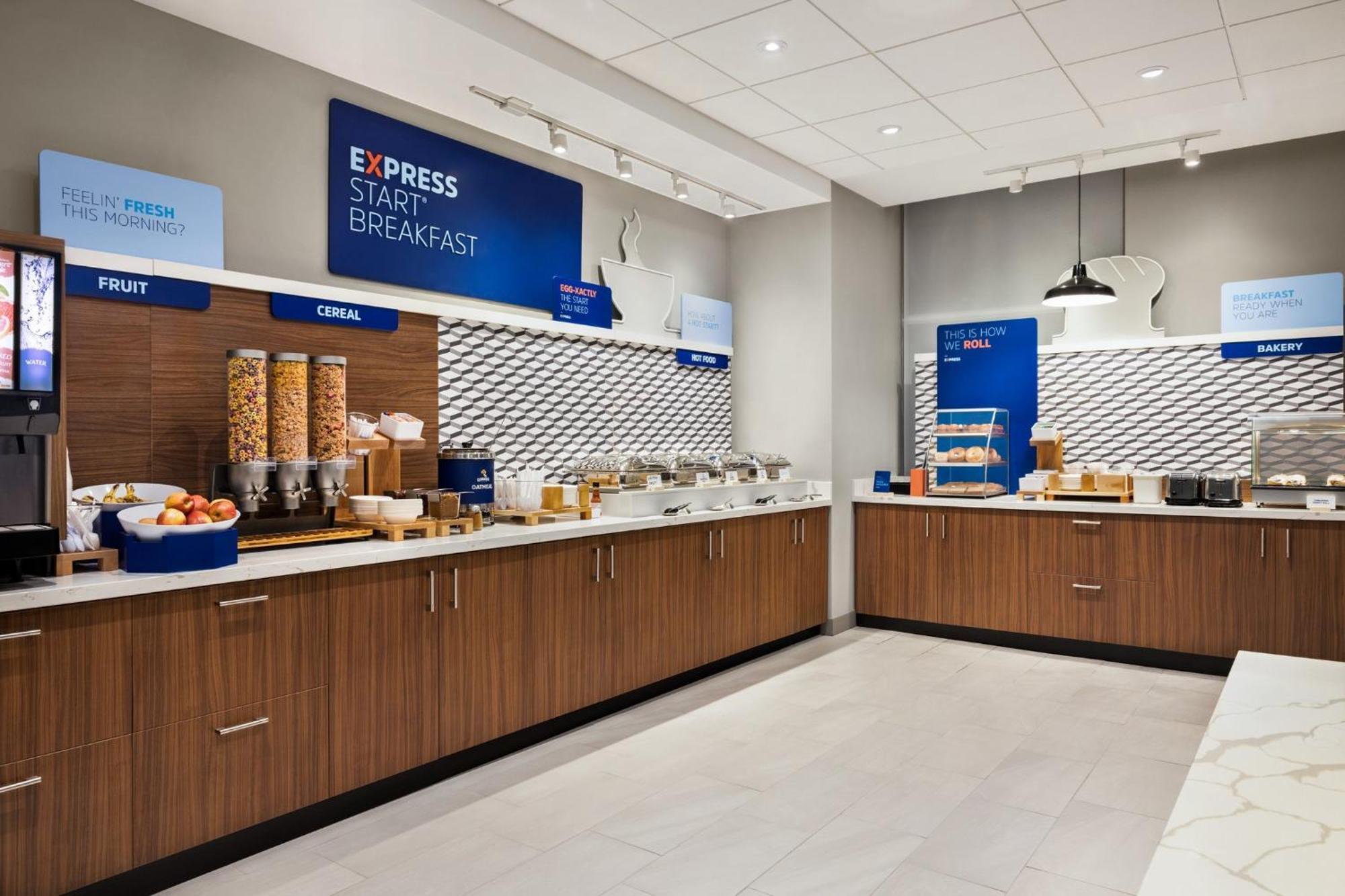 Holiday Inn Express - Strathroy By Ihg Ngoại thất bức ảnh