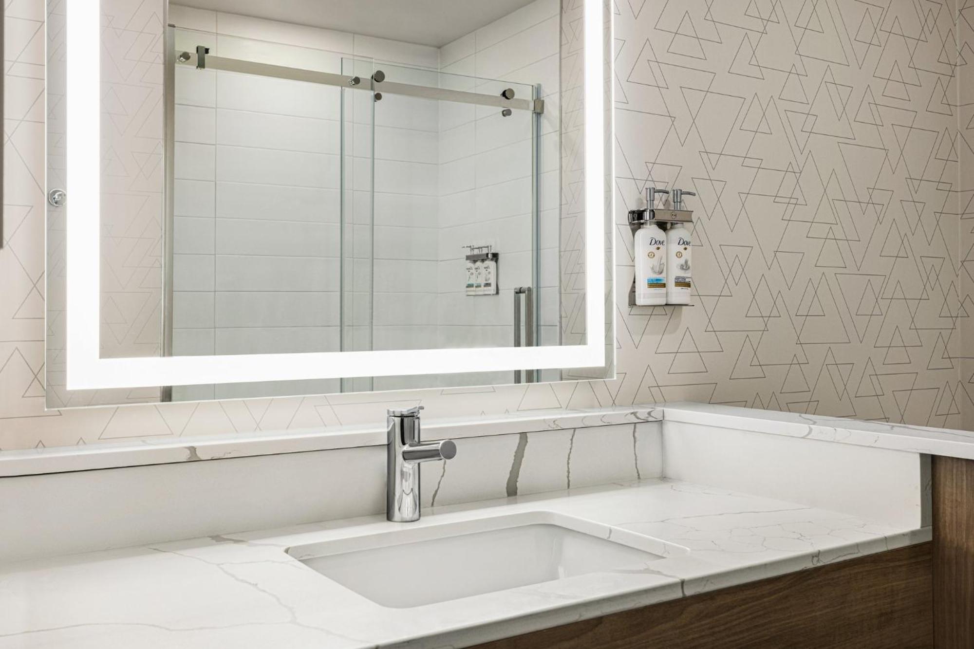 Holiday Inn Express - Strathroy By Ihg Ngoại thất bức ảnh