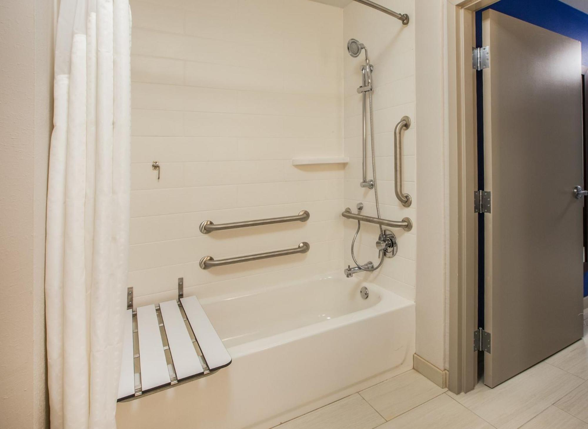 Holiday Inn Express - Strathroy By Ihg Ngoại thất bức ảnh